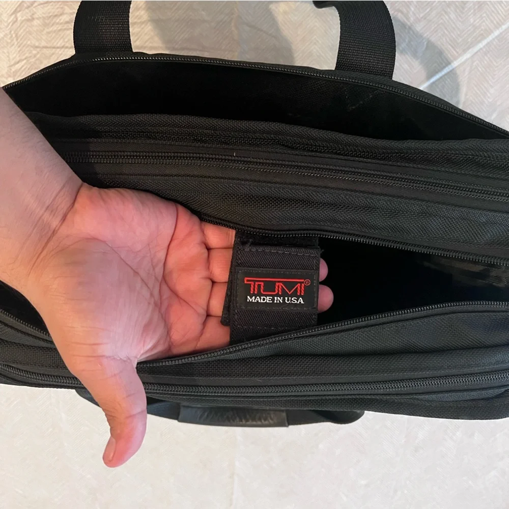 TUMI Alpha Ballistic Bag 2624D3 Organizer Laptop Brief Messenger Made In USA